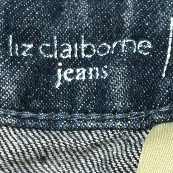 NWOT Liz Claiborne Jeans Women's Size 16L Blue Classic Fit Straight Leg Zip Fly - Picture 11 of 16